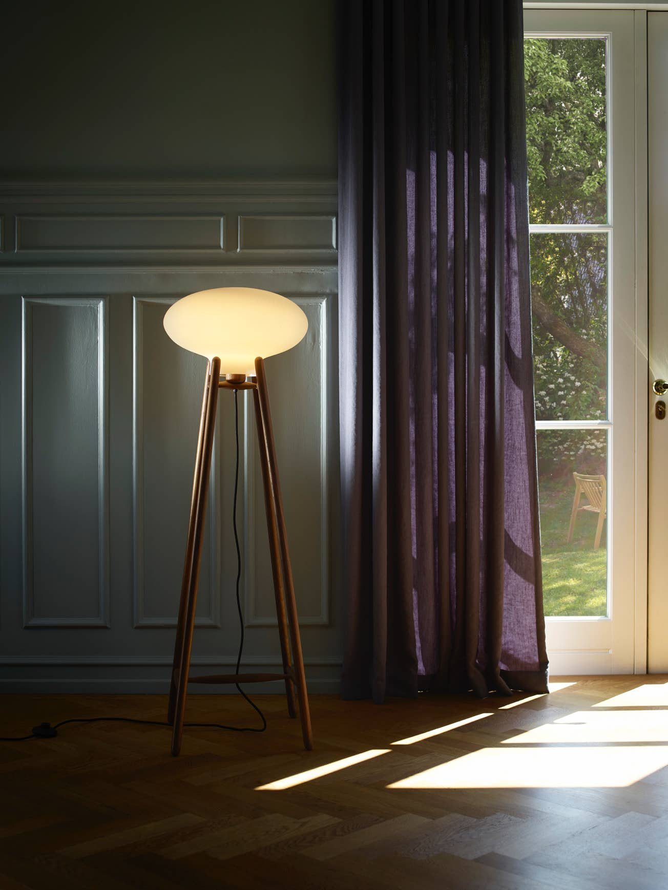 hiti table lamp