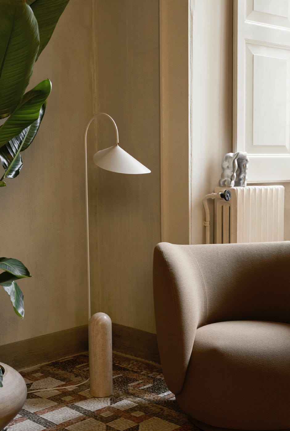 Arum Floor Lamp