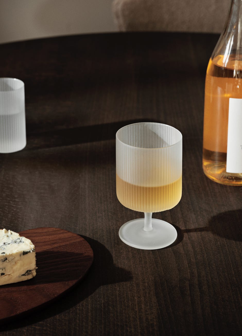 Ripple glassware