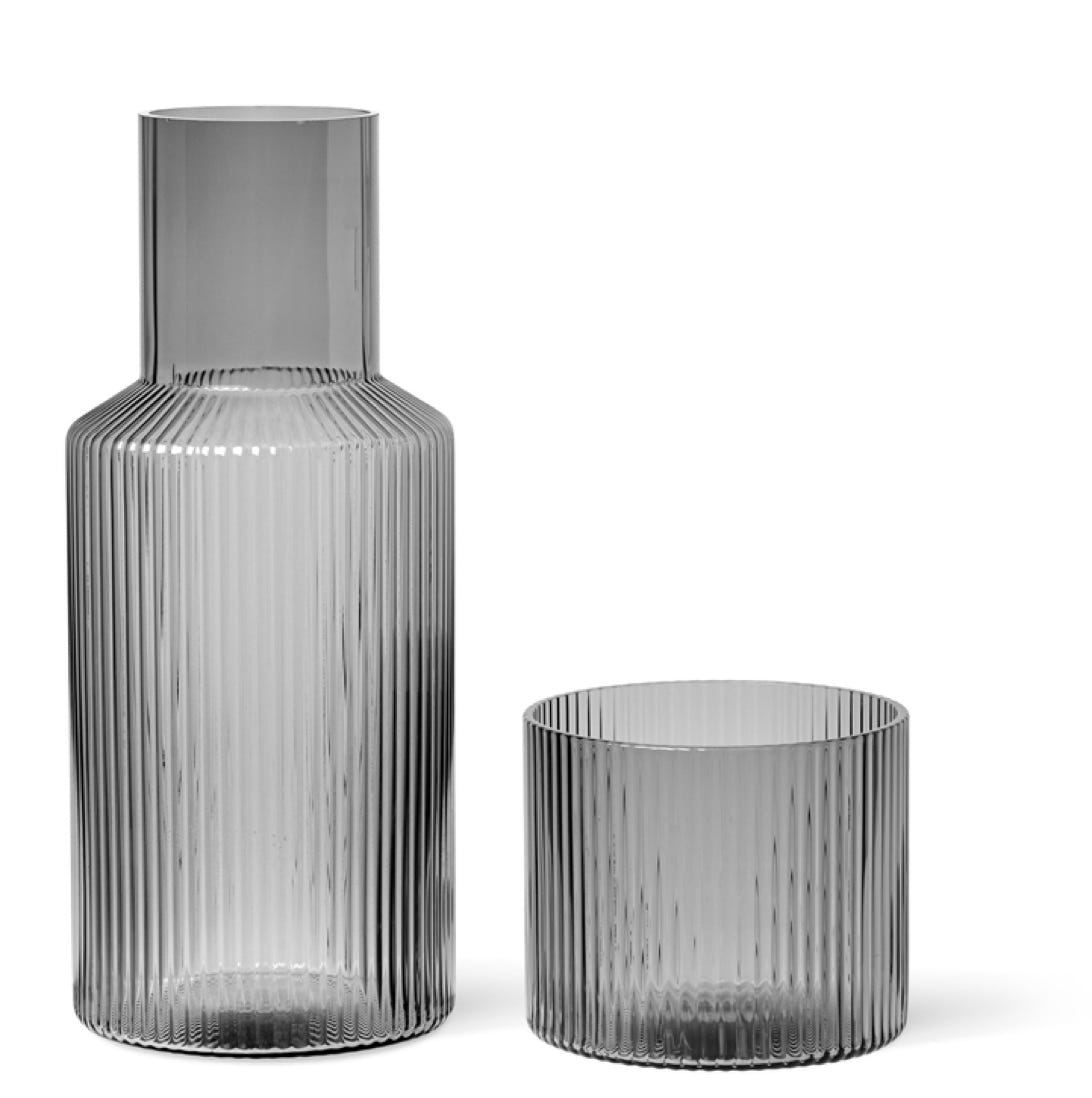 verres et carafe Ripple gris fumé