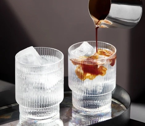 Verres et carafe Ripple  Ferm Living