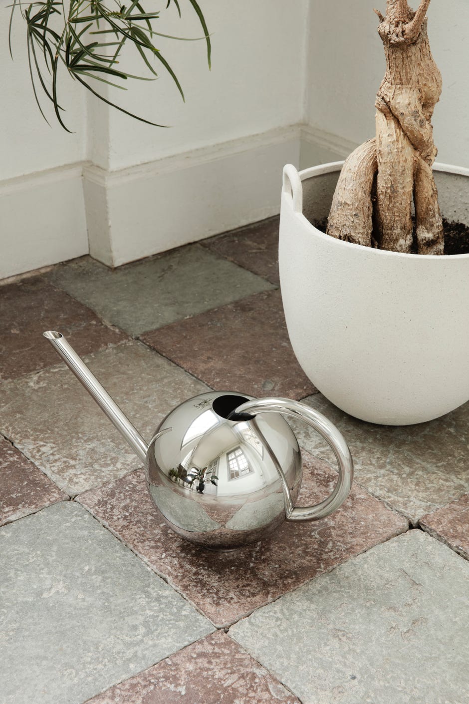 Orb watering can 