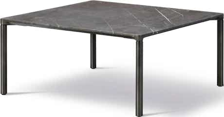 Piloti Stone Tables