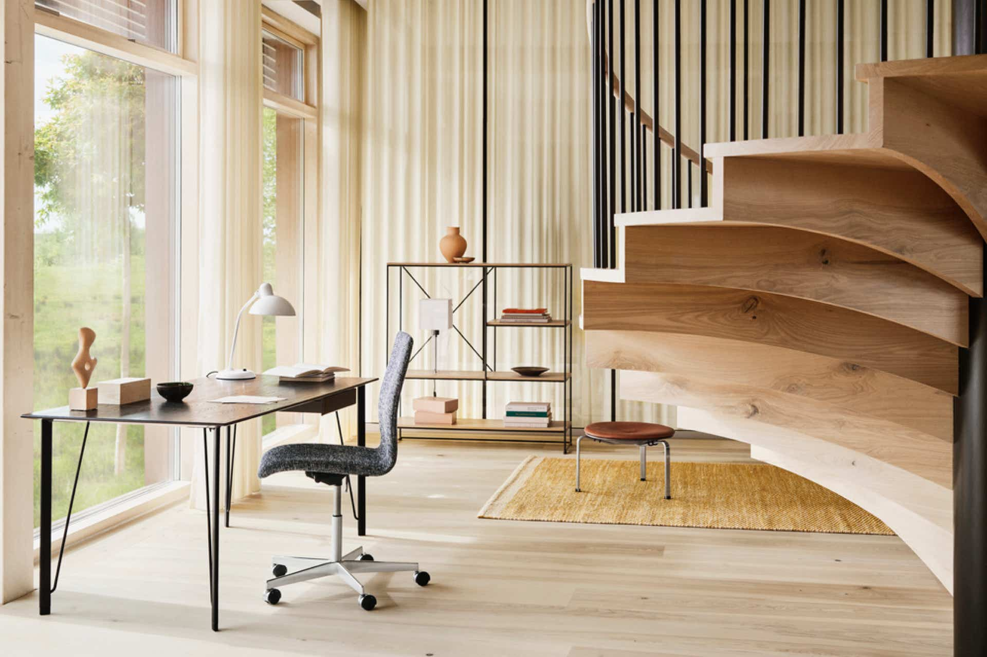 FH3605 Writing desk Fritz Hansen – Arne Jacobsen, 1955