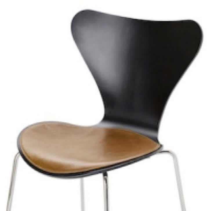 Series 7 chair Fritz Hansen – Arne Jacobsen, 1955