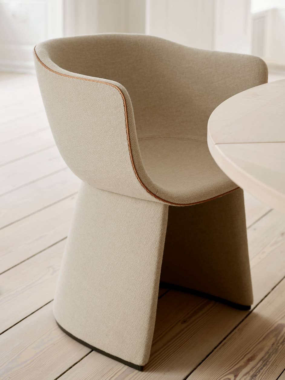 Chaise Monolit Fritz Hansen – Cecilie Manz