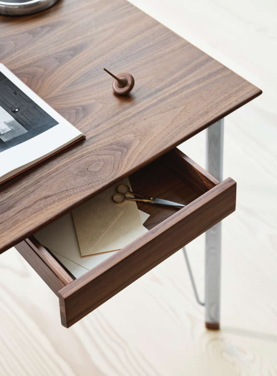 FH3605 Writing desk Fritz Hansen – Arne Jacobsen, 1955