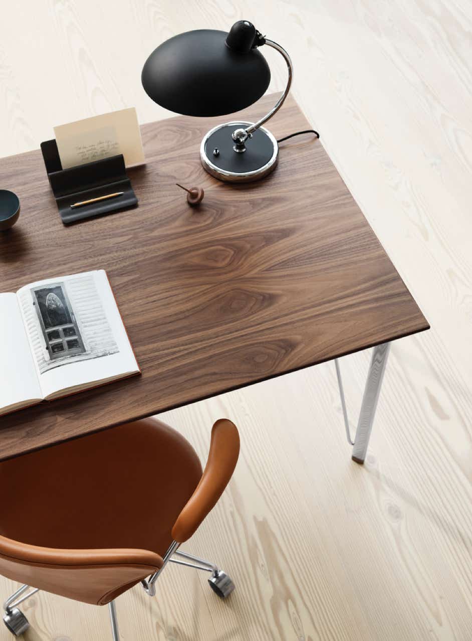 FH3605 Writing desk Fritz Hansen – Arne Jacobsen, 1955