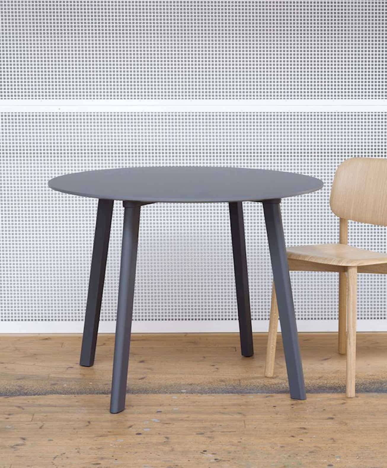 CPH DEUX 220  round table  Ronan & Erwan Bouroullec 