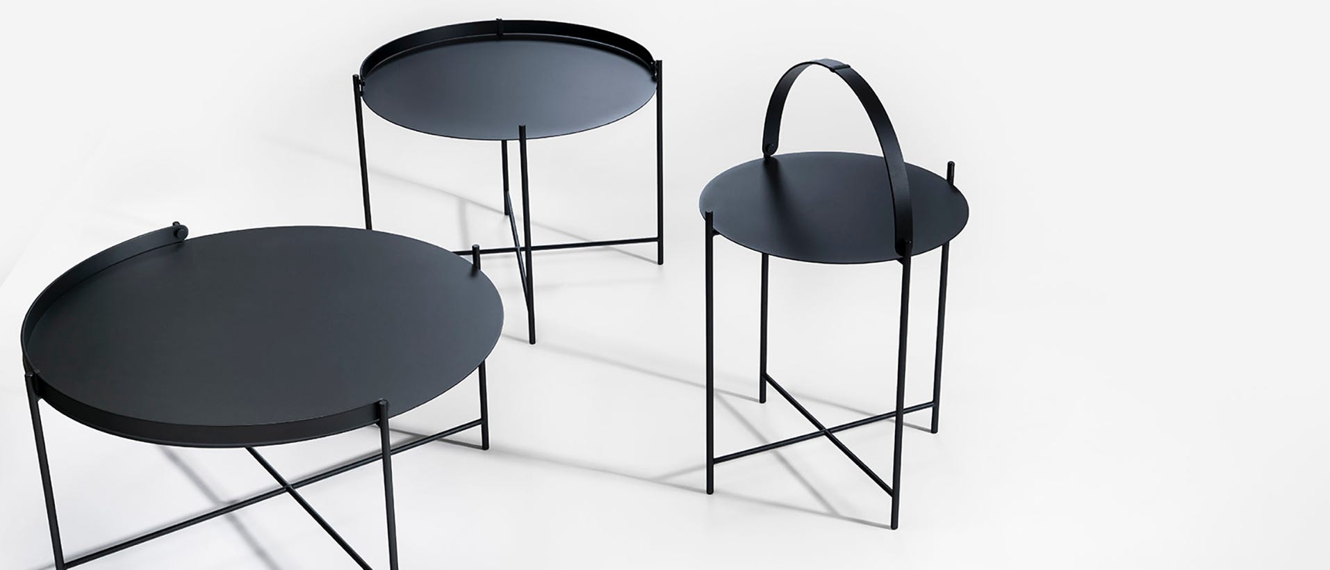 EDGE tables basses et d’appoint outdoor  design Roee Magdassi