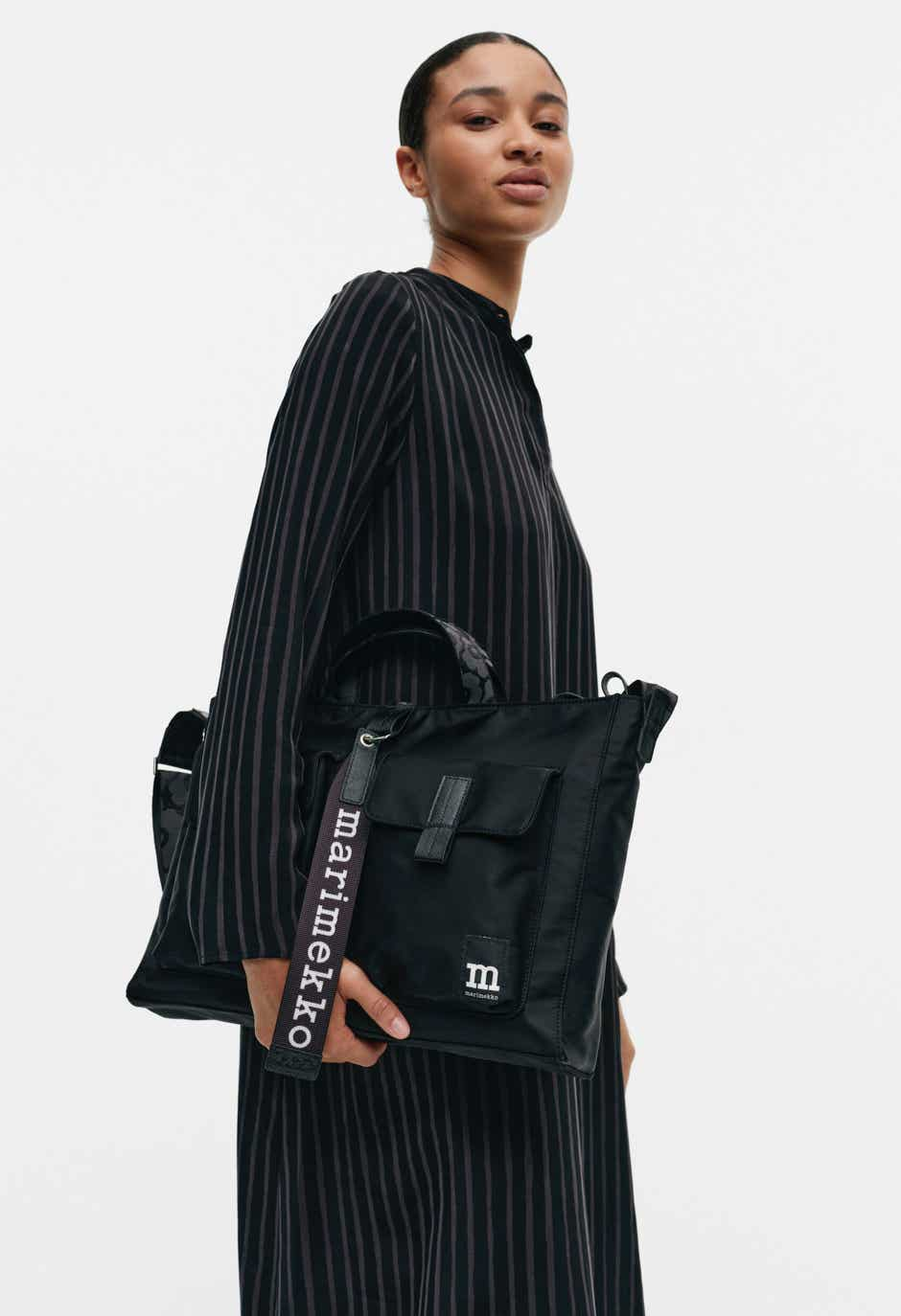 Everything Messenger Solid shoulder bag