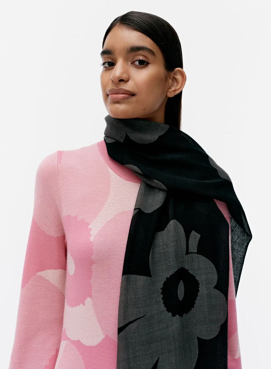 Marimekko Fiore 108 scarf – 180 x 70 cm