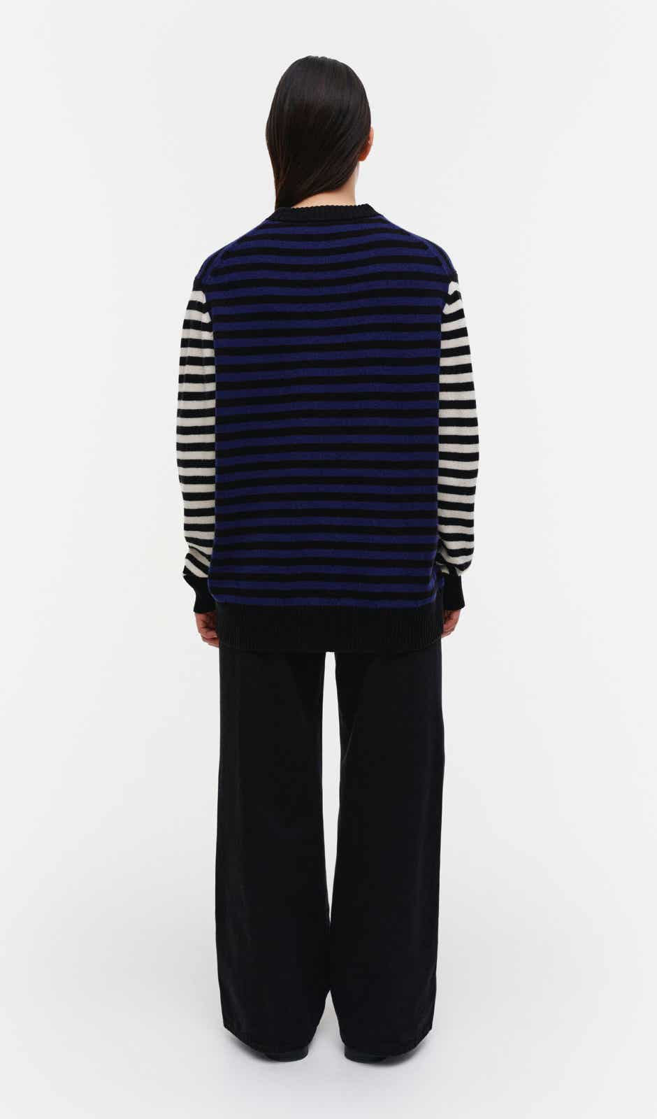 Kioski Pehmyt Tasaraita Jumper – certified lambswool – 195