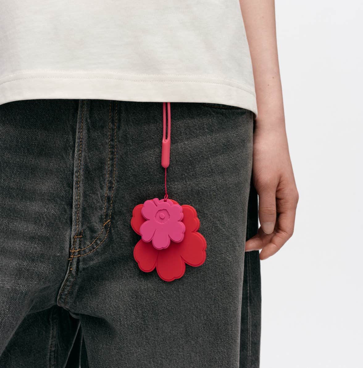 Viisaus Unikko key chain – recycled thermoplastic rubber
