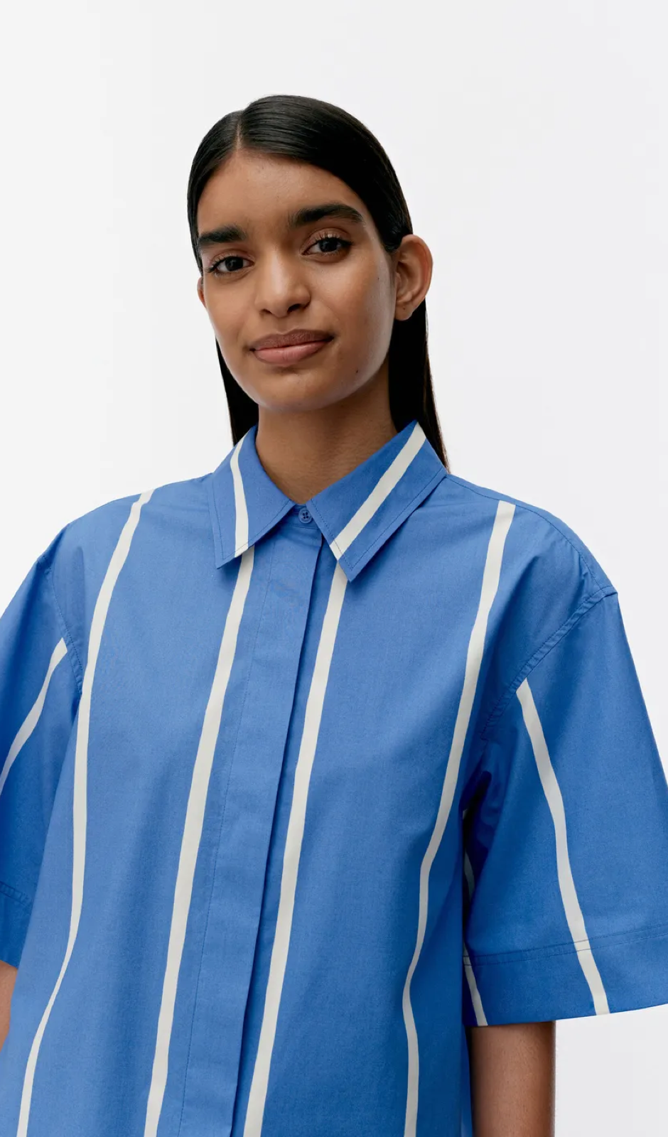 Marimekko Sinertävä Puhveli blouse – 551- Organic cotton poplin