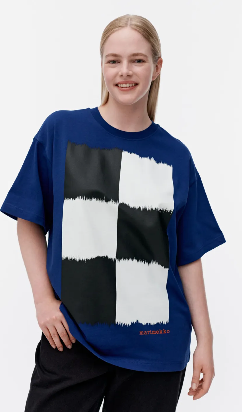 Marimekko Nopeus Ostjakki Placement t-shirt – 519 - organic cotton jersey