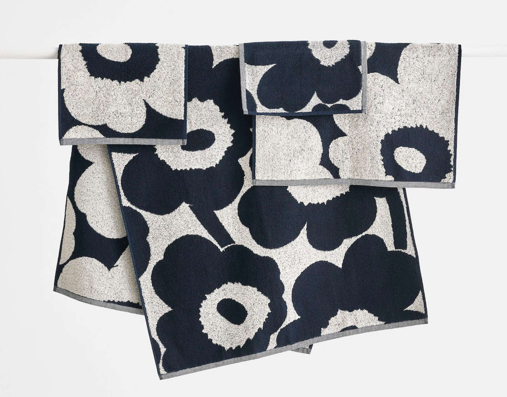 Unikko towels