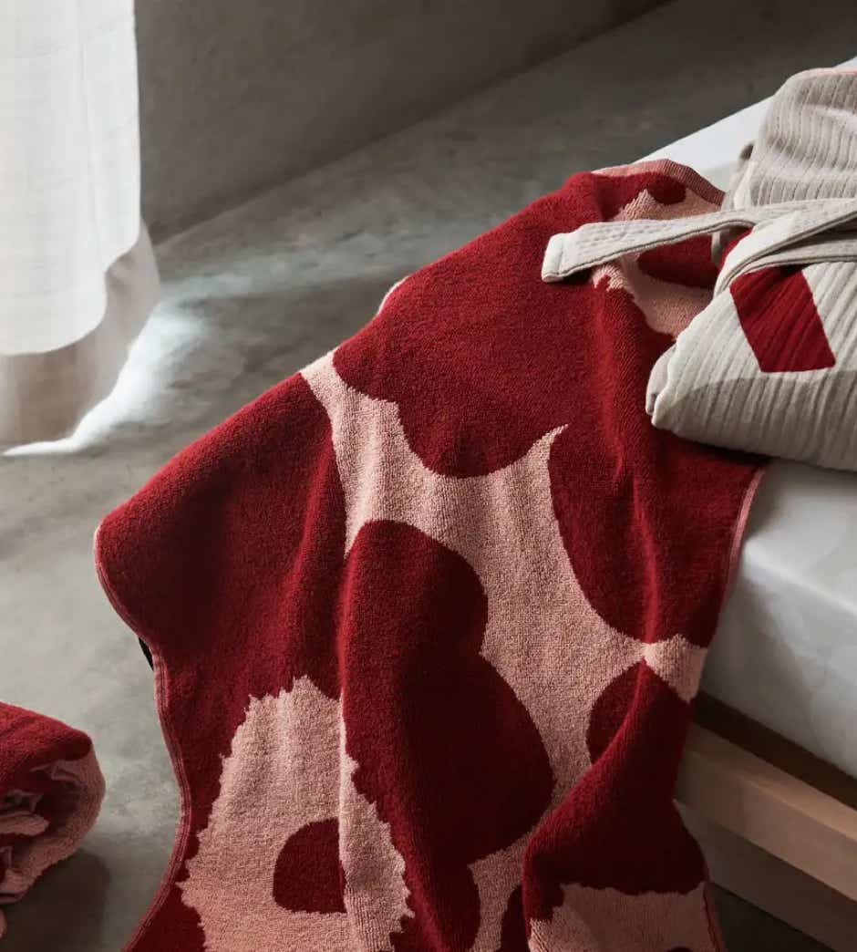 MARIMEKKO  TOWELS  & BATHROBES