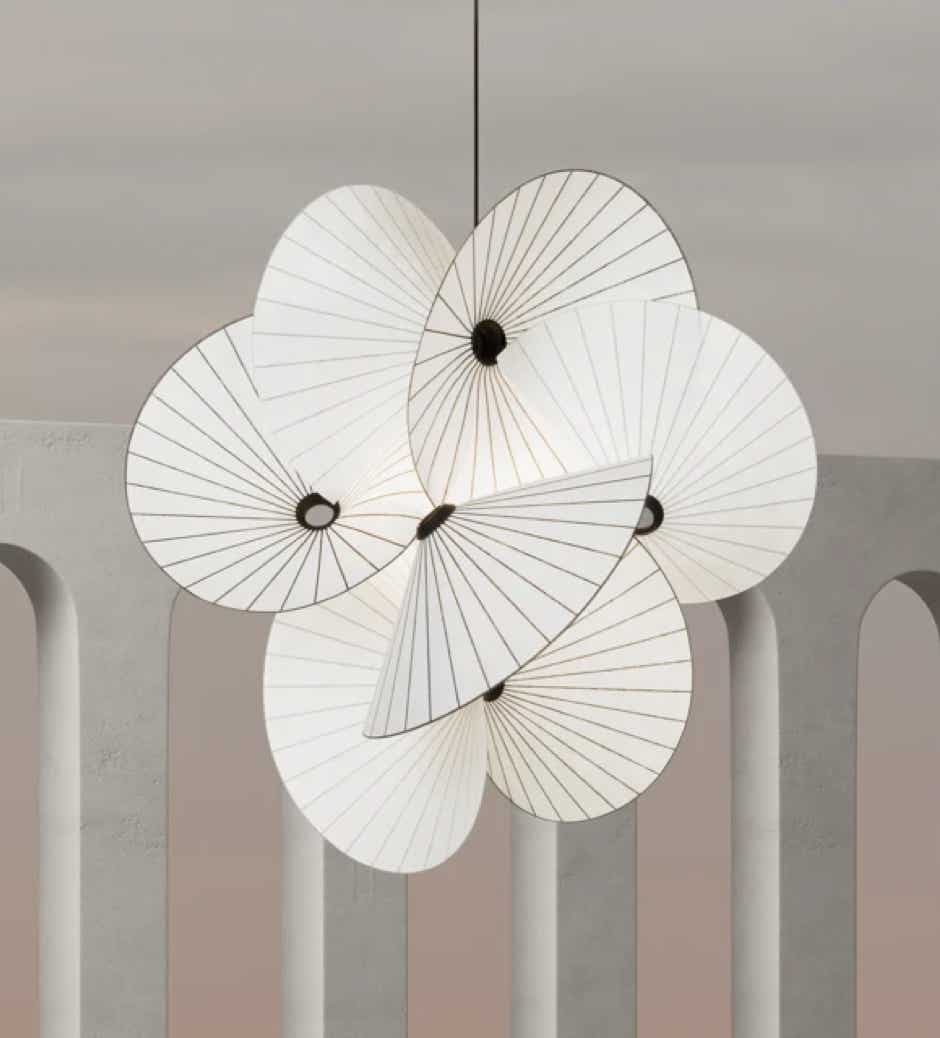 Serpentine – pendant light & carpet Front, 2022 moooi