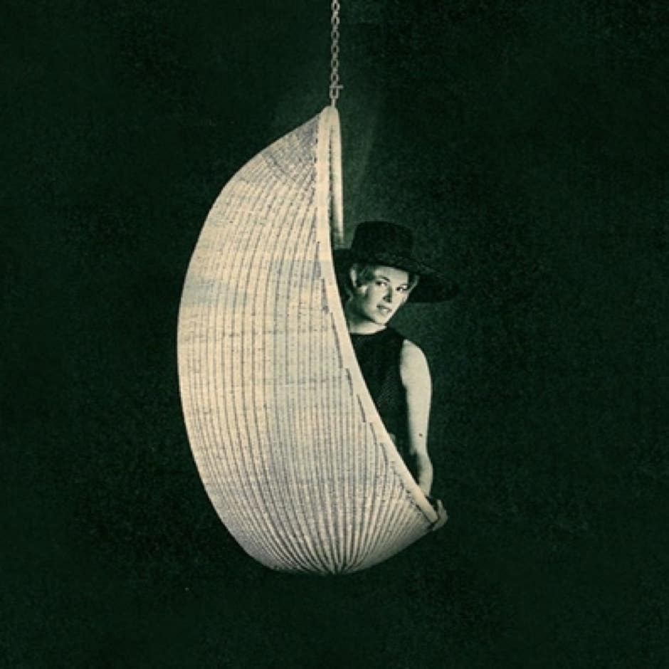 Hanging Egg Chair – Nanna Ditzel