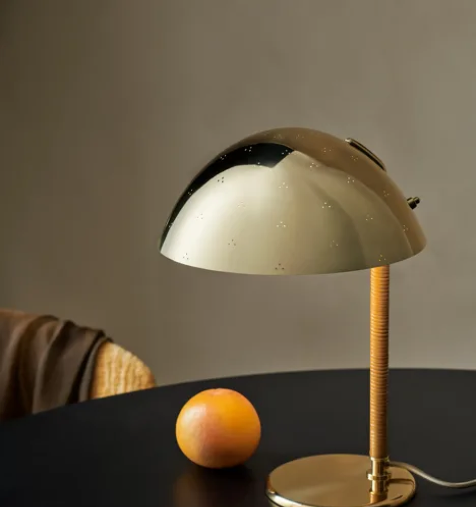 9209 table lamp Paavo Tynell, 1940 – Gubi