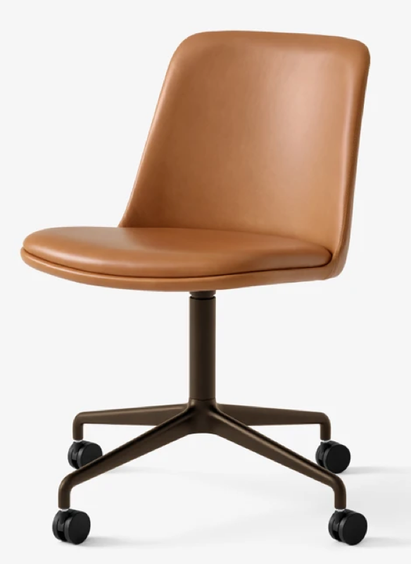Rely swivel chair Hee Welling – &Tradition