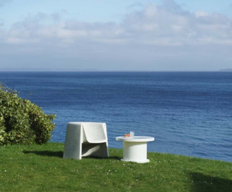 Bit lounge chair & table Simon Legald – Normann Copenhagen