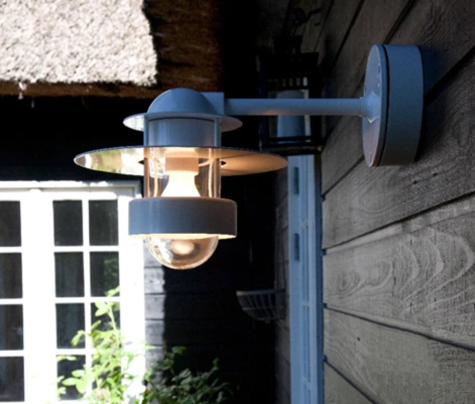 Albertslund outdoor lamp Jens Moller-Jensen – Louis Poulsen