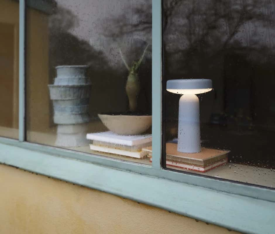 Ease portable lamp Johan Van Hengel – Muuto