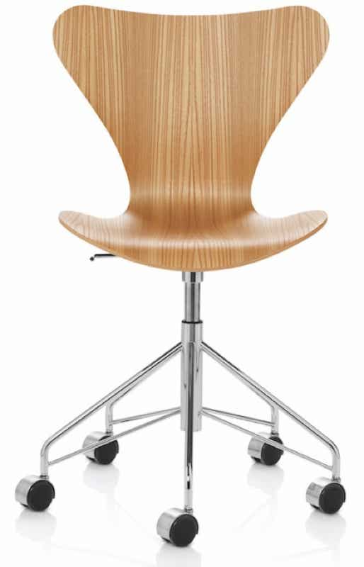 Series 7 – 3117 / 3217 Arne Jacobsen, 1955 – Fritz Hansen