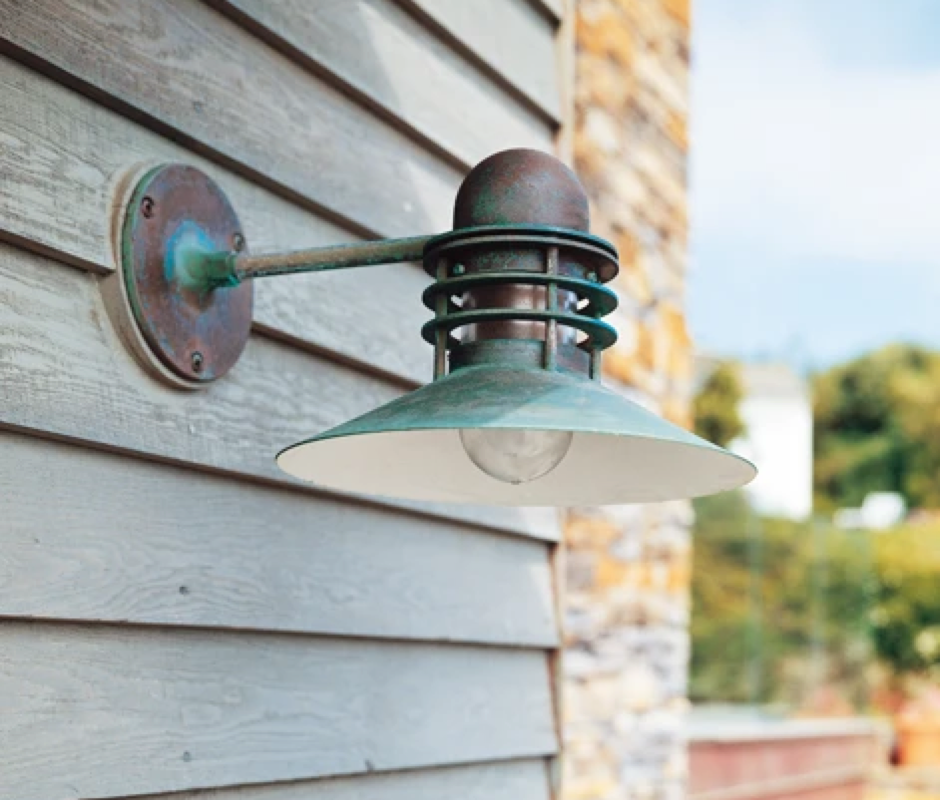 Nyhavn outdoor lamp Alfred Homan & Ole V. Kjær, 1976 – Louis Poulsen