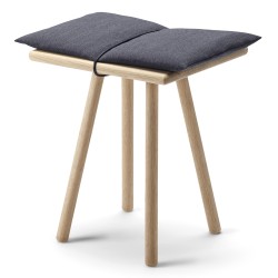 Georg  Stool H46 cm –  Oak / Dark grey - Skagerak by Fritz Hansen