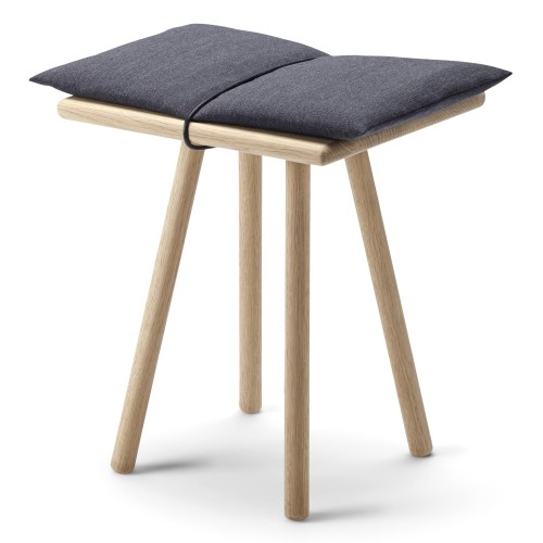 Georg  Stool H46 cm –  Oak / Dark grey - Skagerak by Fritz Hansen