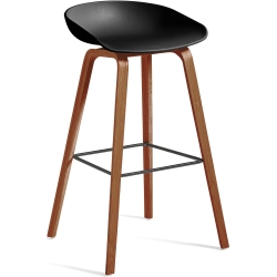 AAS32 Bar stool Black shell + Walnut base - HAY