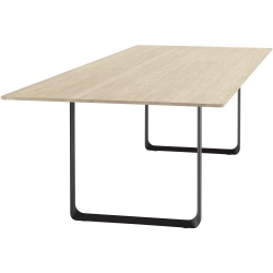 Table 70/70 255x108cm, Plateau chêne massif – piètement noir - Muuto