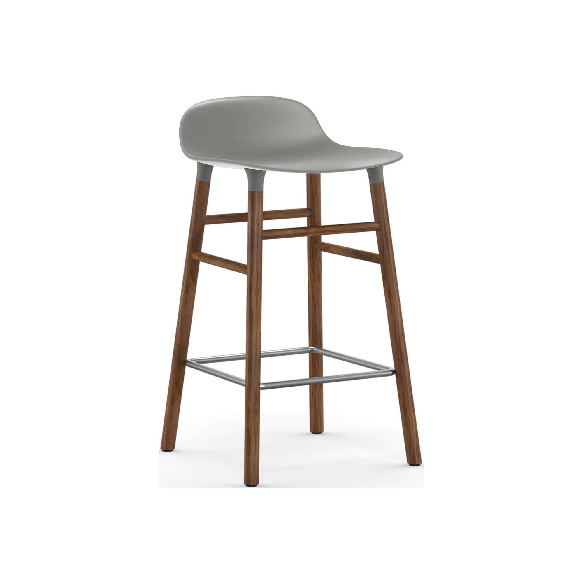 Tabouret de bar Form, pieds bois – Gris + Noyer - Normann Copenhagen