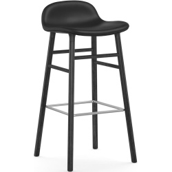 Tabouret de bar Form, pieds bois – cuir Ultra Noir + Chêne peint en noir - Normann Copenhagen