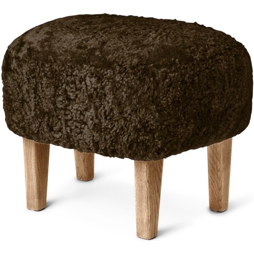 Pouf Ingeborg – Peau de mouton Espresso + Chêne naturel - Audo Copenhagen