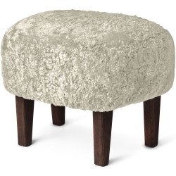 Ingeborg Pouf – Green Tea Sheepskin + Dark stained oak - Audo Copenhagen