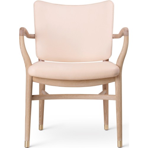 Monarch VLA61 Chair – White oiled Oak + Sif 90 leather - Carl Hansen & Søn