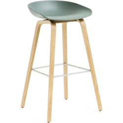 AAS32 Bar stool Fall Green + Oak base - HAY