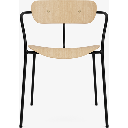 Pavilion AV2 chair – lacquered oak + brass fittings + black legs - &Tradition