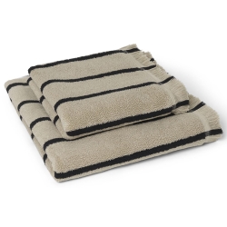 Alee bath towel - Sand / black - Ferm Living