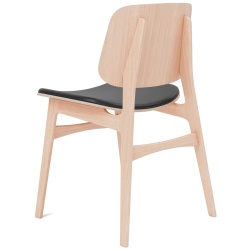 cuir Omni 301 noir + chêne vernis – assise rembourrée – chaise Søborg 3051 - Fredericia