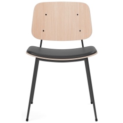 Seat Upholstered – Omni 301 black leather + lacquered oak / black – 3061 Søborg chair (steel) - Fredericia