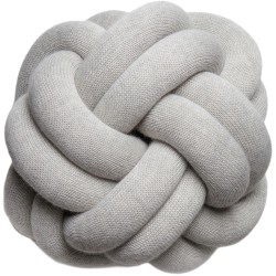 Knot Cushion– Ø25,5 x H19,5 cm – White/Grey