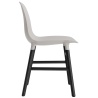 Gris chaud / Chêne peint en noir – Chaise Form - Normann Copenhagen