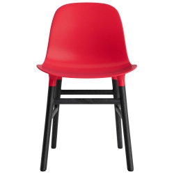 Rouge vif / Chêne peint en noir – Chaise Form - Normann Copenhagen