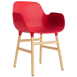 Rouge vif / Chêne – Chaise Form avec accoudoirs - Normann Copenhagen