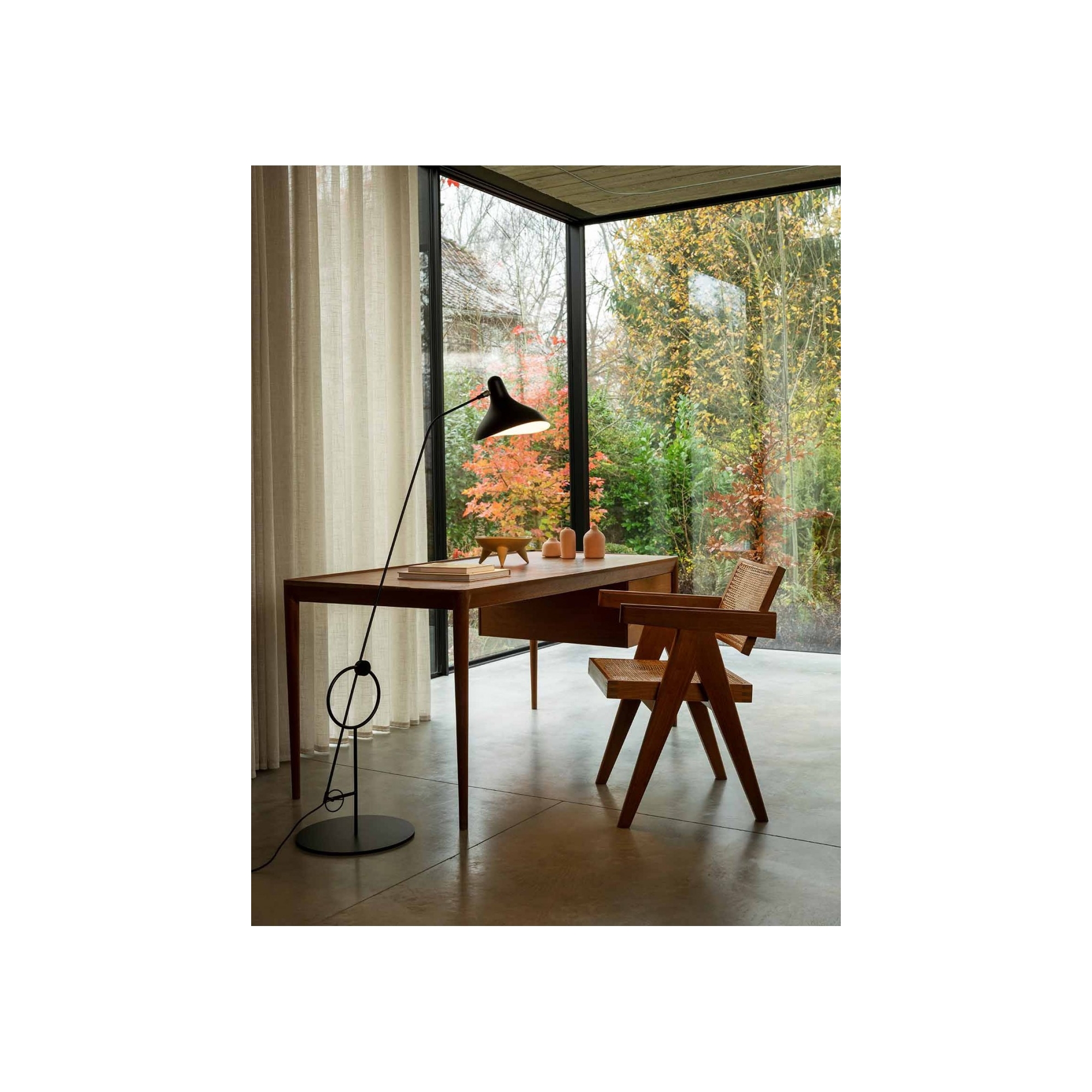 SOLD OUT – Mantis BS8 Floor lamp - DCW éditions